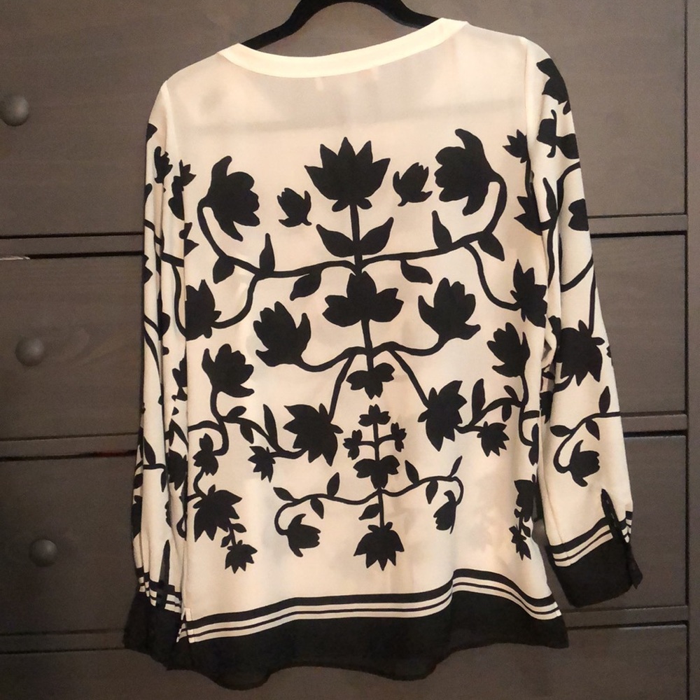 Black and white vintage throwback style LOFT blouse. XS - Picture 11 of 15